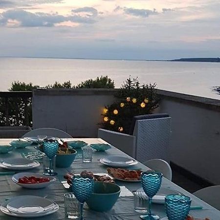 Suite Con Terrazzo Sul Mare E Discesa In Spiaggia A Галлиполи Экстерьер фото